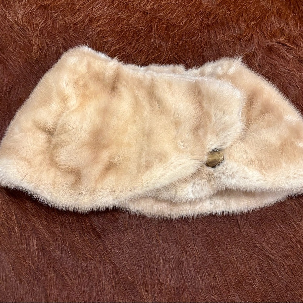 SOLD Elegant Mink Women's Collar Stole Scarf